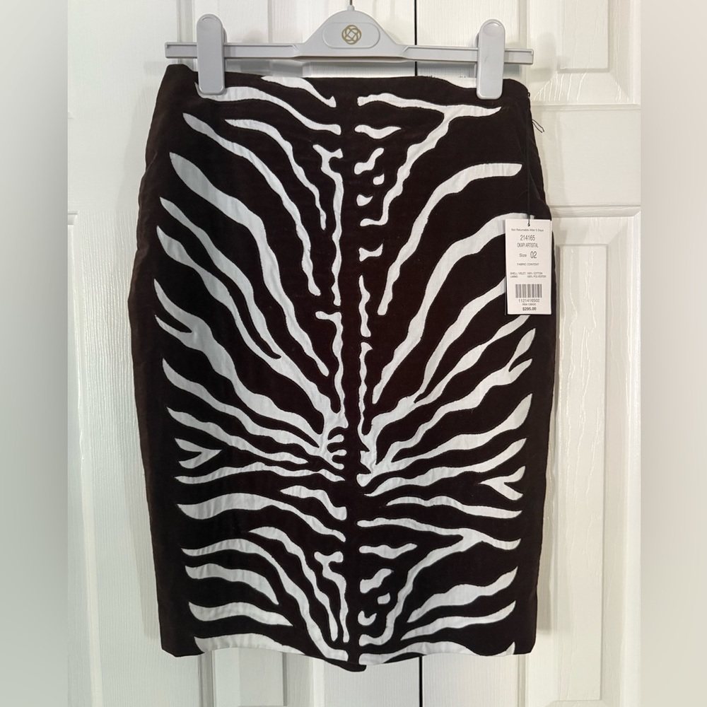 NWT Etcetera Okapi Artisital Brown Velvet Zebra Print Skirt Size 2